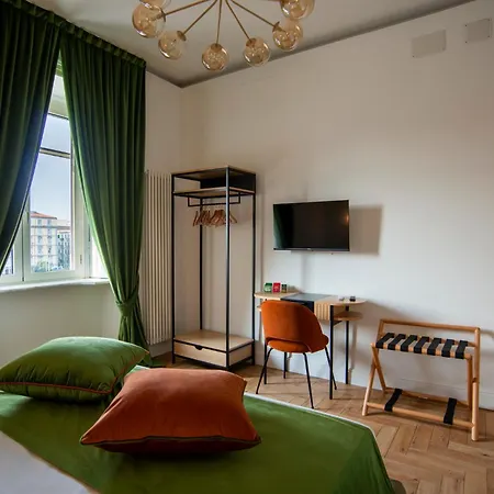 Bed & Breakfast The Five 4*
