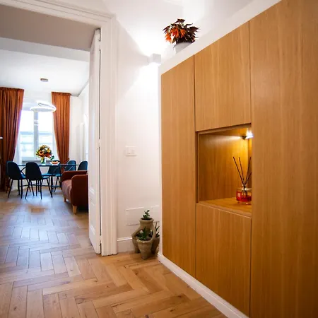 Bed & Breakfast The Five Neapel