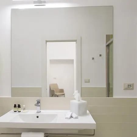 那不勒斯五间客房住宿加早餐旅馆 4*