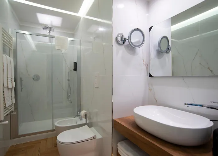 ザ ファイブ ルームズ 4*