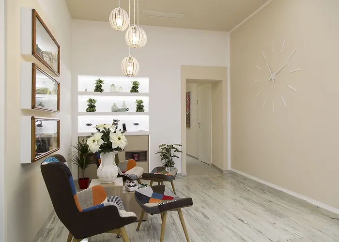 ザ ファイブ ルームズ