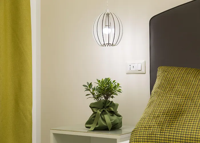 ザ ファイブ ルームズ ベッド・アンド・ブレックファスト ナポリ