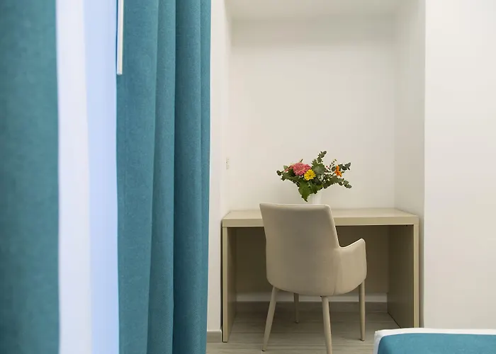 ザ ファイブ ルームズ 4*