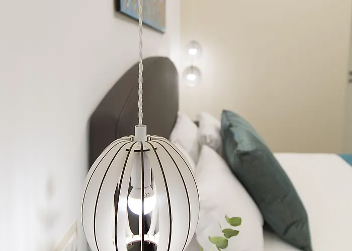 ザ ファイブ ルームズ ベッド・アンド・ブレックファスト ナポリ