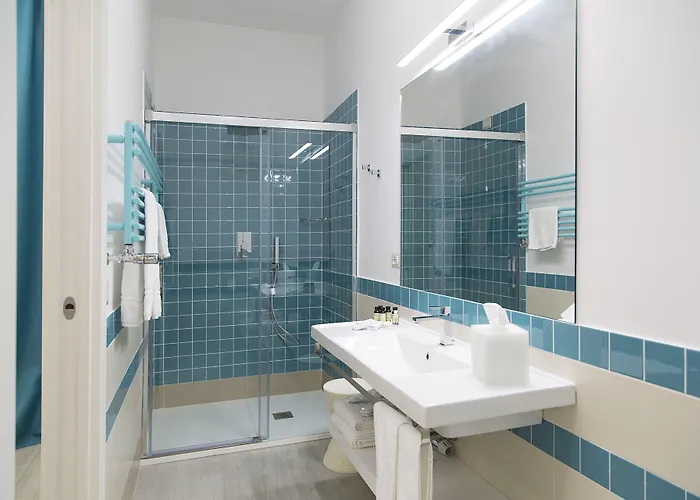 ザ ファイブ ルームズ 4*