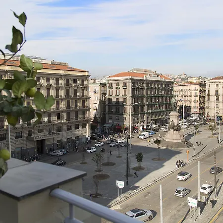 Bed & Breakfast The Five Napoli